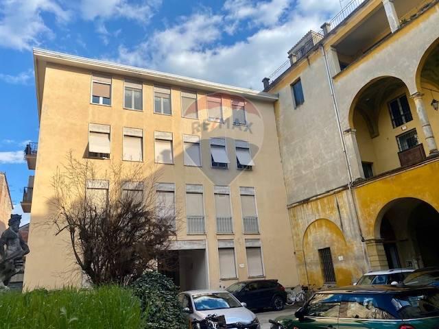 appartamento in affitto a Parma in zona Centro Storico