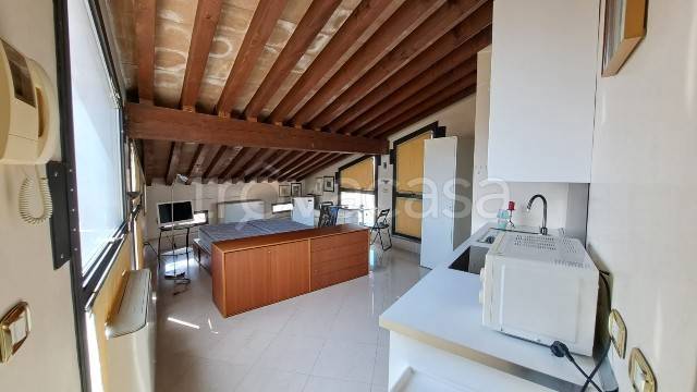 appartamento in affitto a Parma in zona Centro Storico