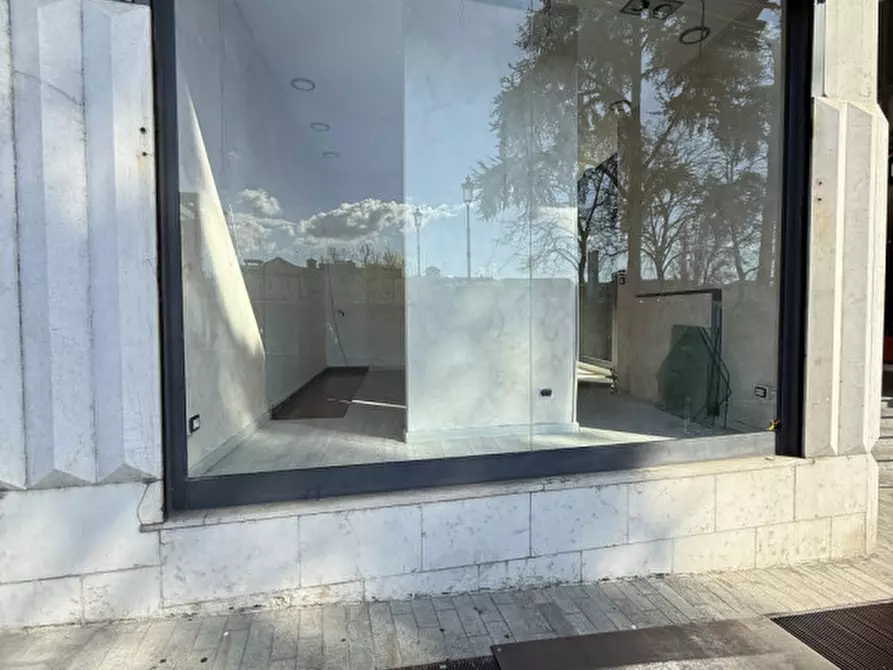 negozio in affitto a Parma in zona Centro Storico