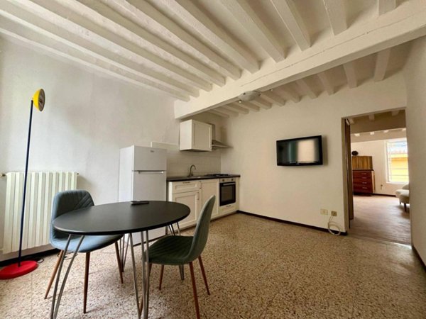 appartamento in affitto a Parma in zona Centro Storico