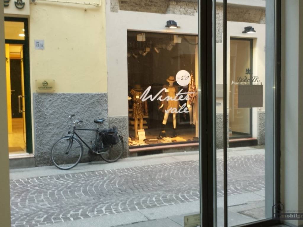 negozio in affitto a Parma