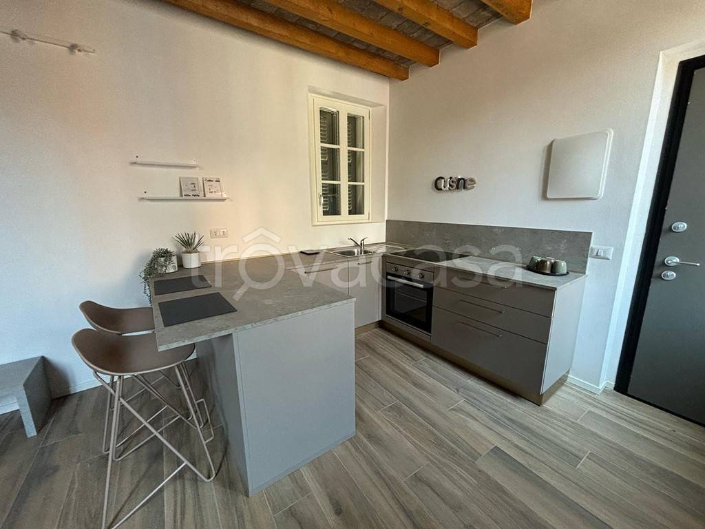 appartamento in affitto a Parma in zona Oltretorrente