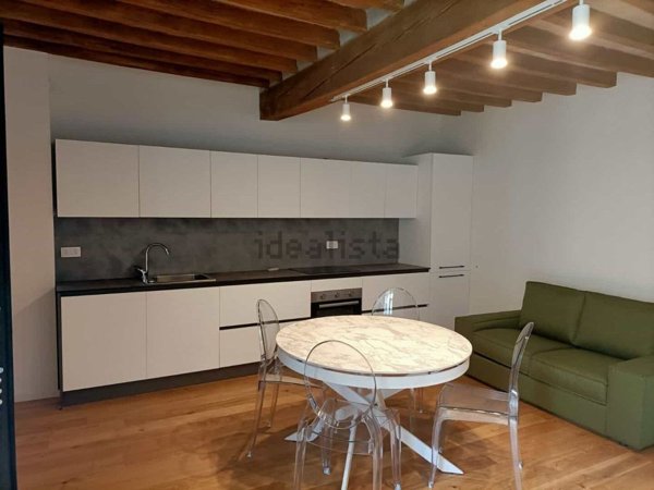 appartamento in affitto a Parma in zona Oltretorrente