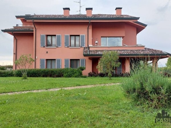 casa indipendente in affitto a Parma in zona San Martino / Paradigna