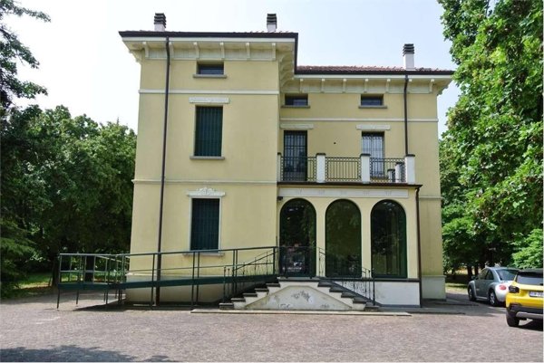 casa indipendente in affitto a Parma in zona Cittadella
