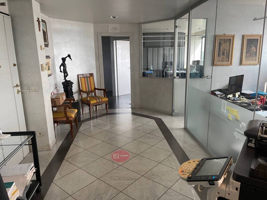 ufficio in affitto a Parma in zona Centro Storico