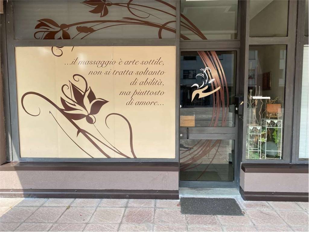 negozio in affitto a Parma in zona Cittadella