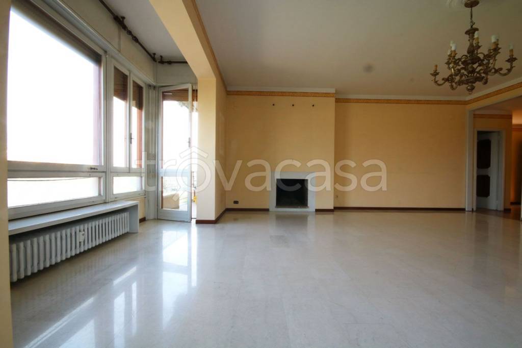 appartamento in affitto a Parma in zona Centro Storico