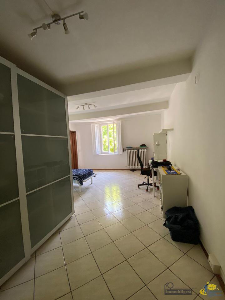appartamento in affitto a Parma in zona Centro Storico