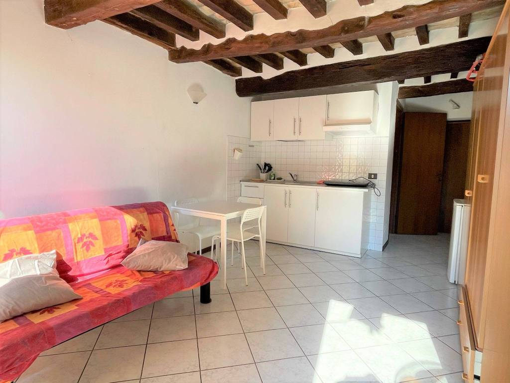 appartamento in affitto a Parma in zona Oltretorrente