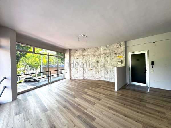 locale commerciale in affitto a Parma