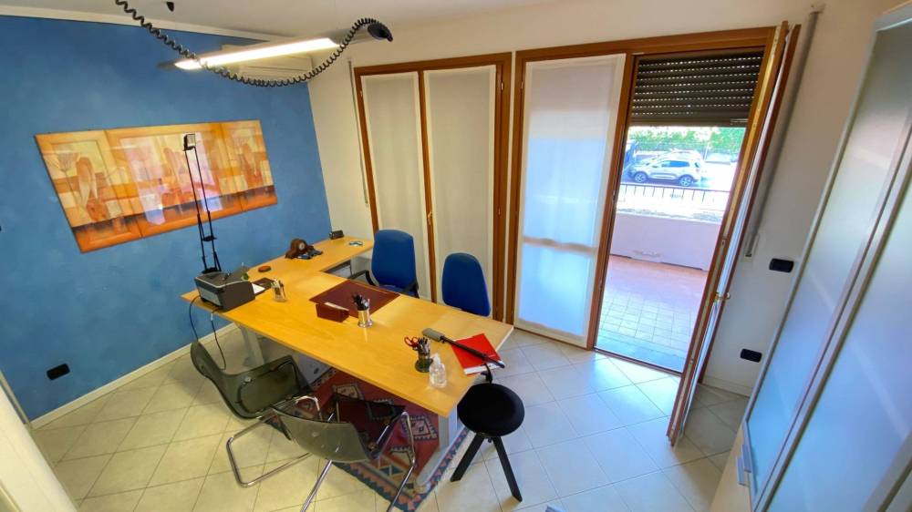 ufficio in affitto a Parma in zona Crocetta