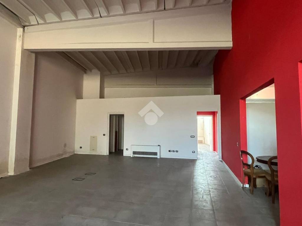 locale commerciale in affitto a Parma in zona San Prospero
