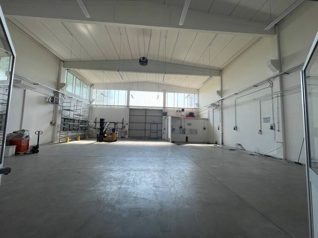 locale commerciale in affitto a Parma in zona San Prospero
