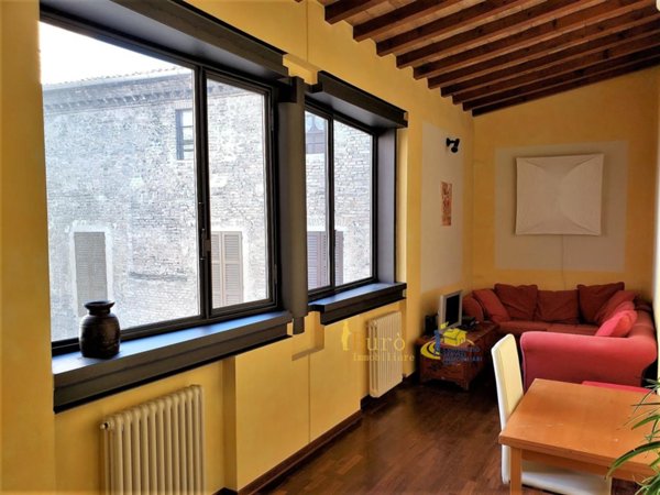 appartamento in affitto a Parma in zona Centro Storico