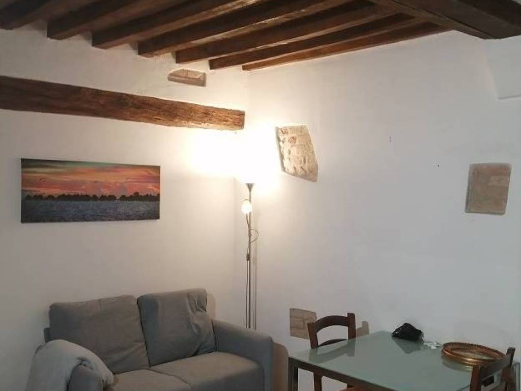 appartamento in affitto a Parma in zona Centro Storico