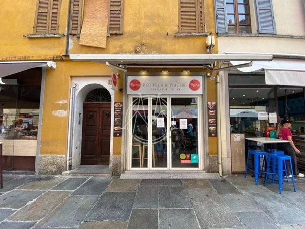 negozio in affitto a Parma in zona Centro Storico