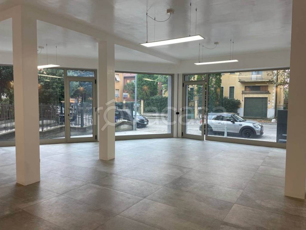 ufficio in affitto a Parma in zona Montanara