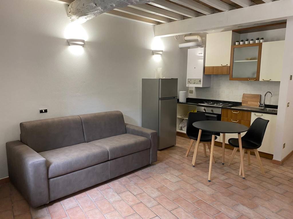 appartamento in affitto a Parma in zona Oltretorrente