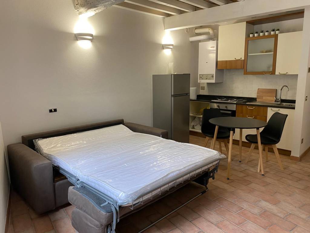 appartamento in affitto a Parma in zona Oltretorrente
