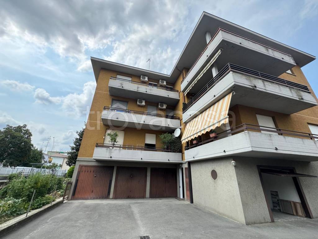 appartamento in affitto a Parma in zona San Lazzaro