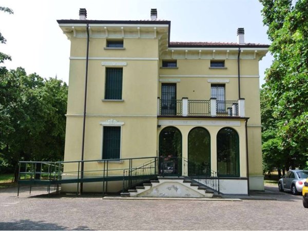 appartamento in affitto a Parma in zona Lubiana