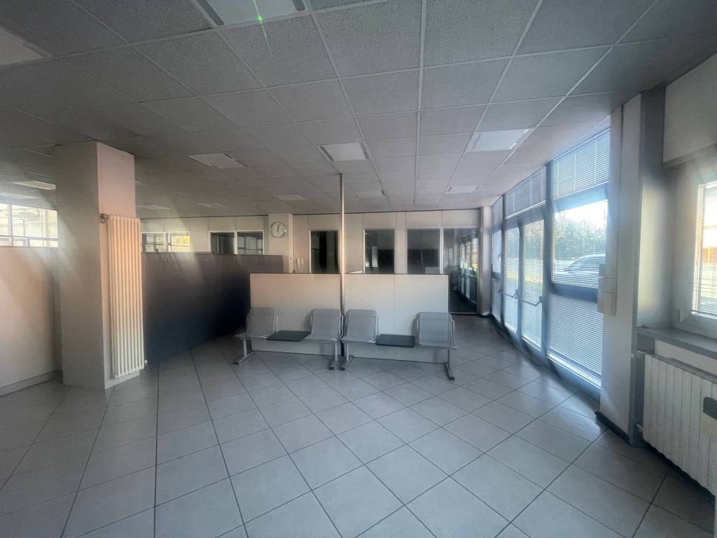 locale commerciale in affitto a Parma in zona San Prospero