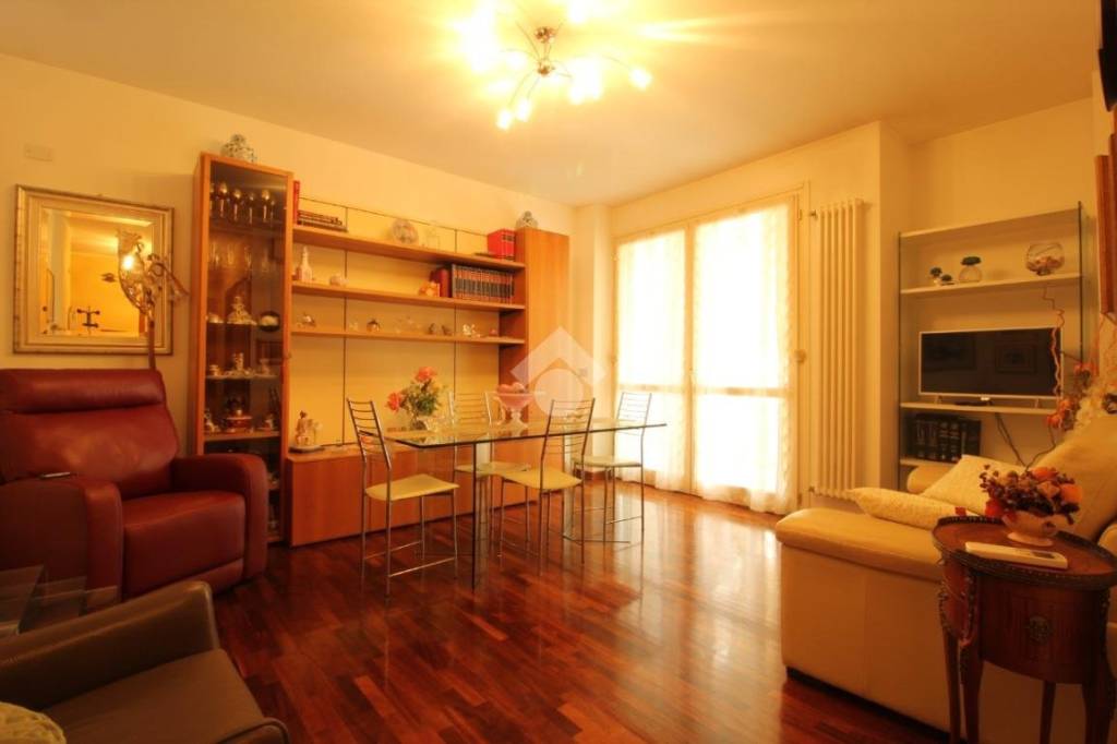 appartamento in affitto a Parma in zona San Lazzaro