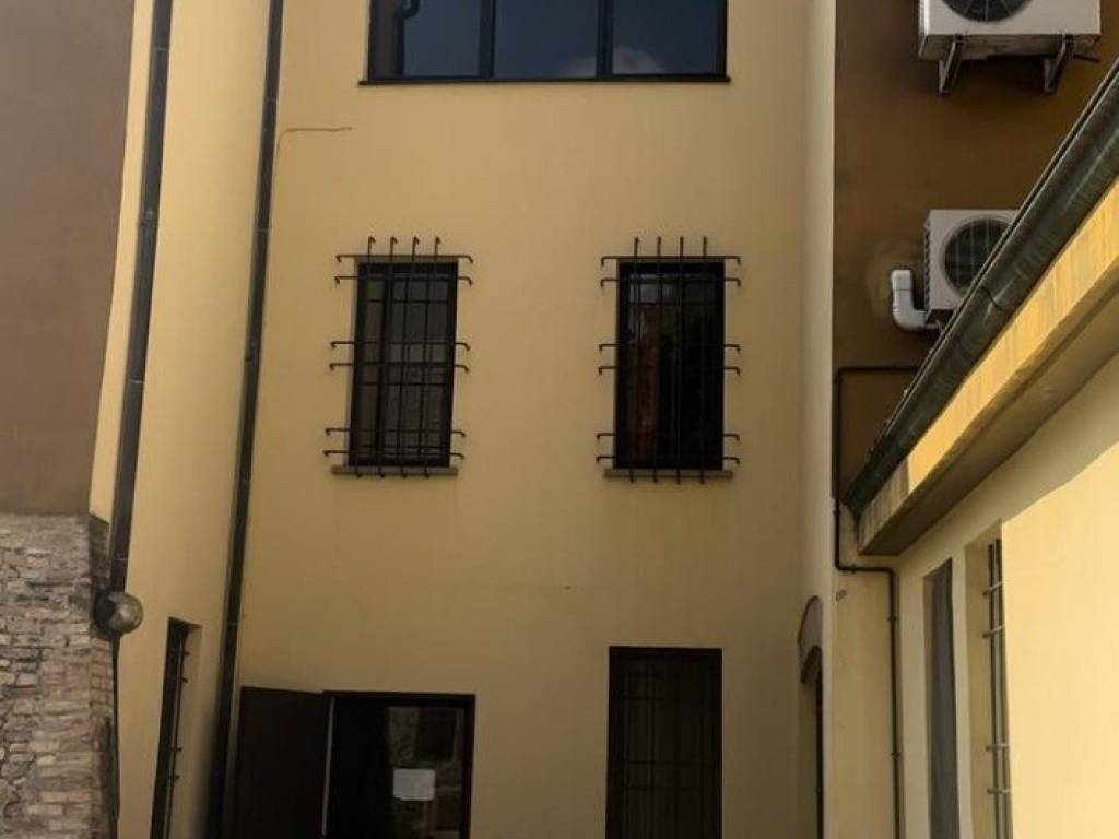 appartamento in affitto a Parma in zona Centro Storico