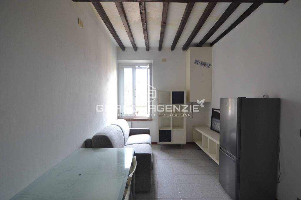 appartamento in affitto a Parma in zona Oltretorrente
