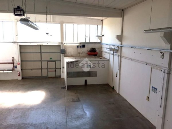 locale commerciale in affitto a Parma in zona San Prospero