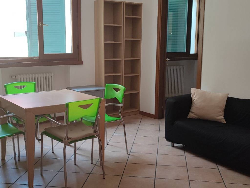 appartamento in affitto a Parma in zona Centro Storico