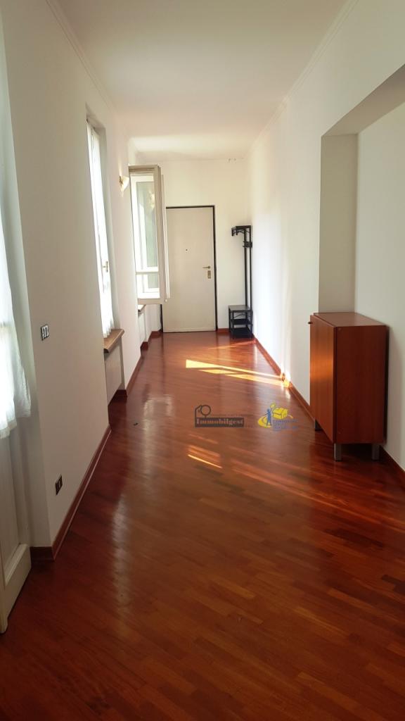 appartamento in affitto a Parma in zona Centro Storico