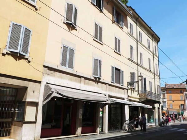 negozio in affitto a Parma