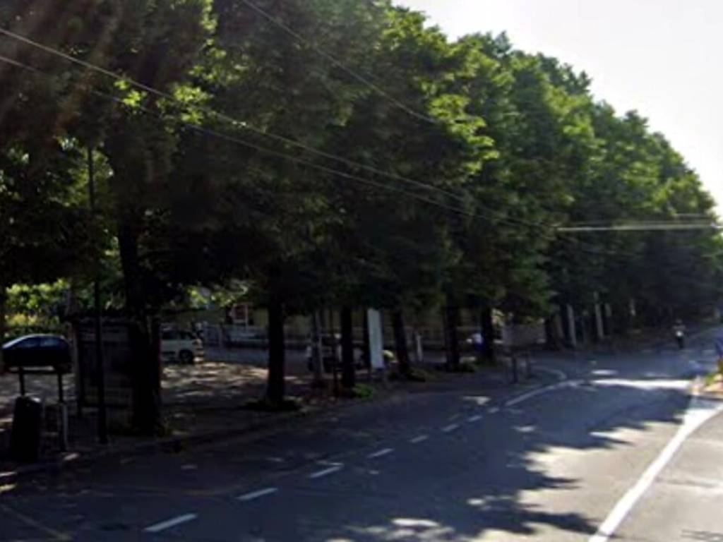 locale commerciale in affitto a Parma in zona Cittadella