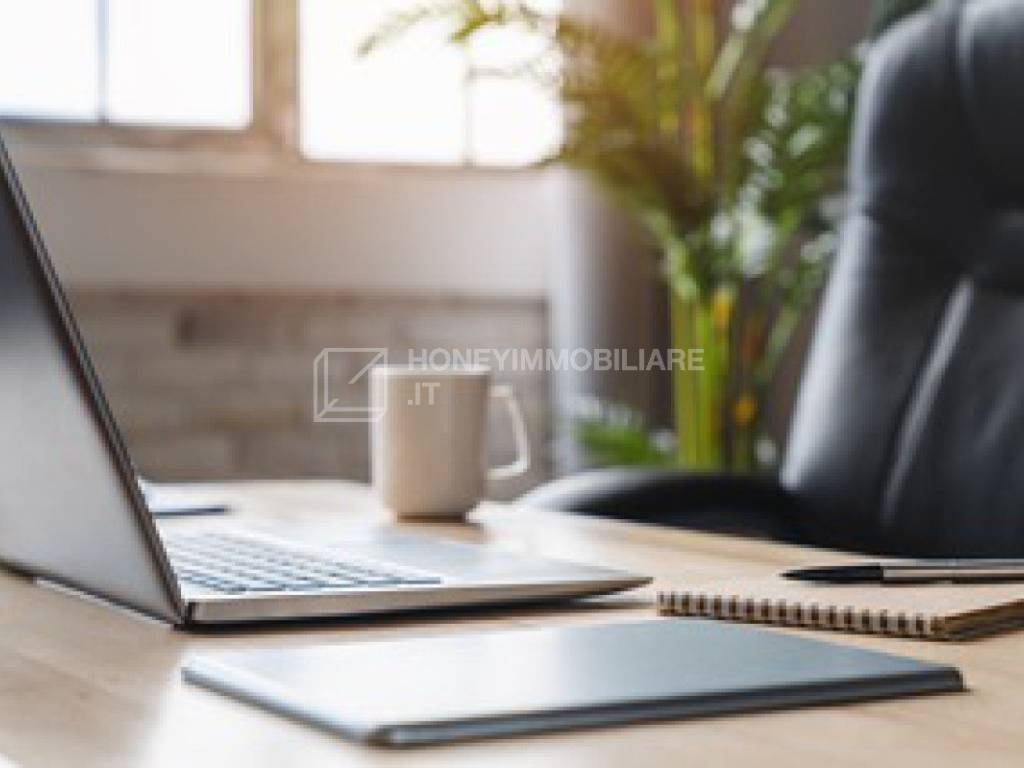 ufficio in affitto a Parma in zona San Martino / Paradigna