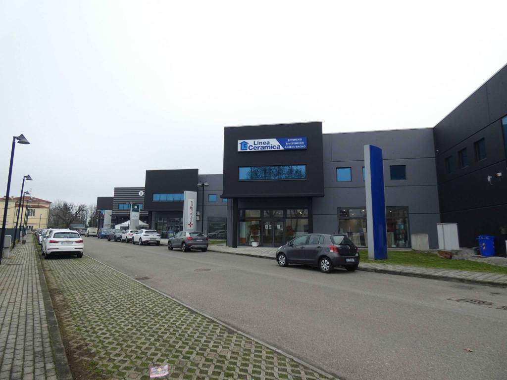 ufficio in affitto a Parma in zona Molinetto