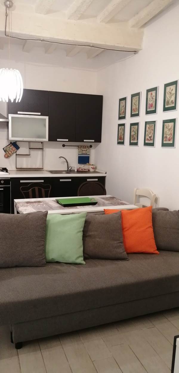 appartamento in affitto a Parma in zona Oltretorrente