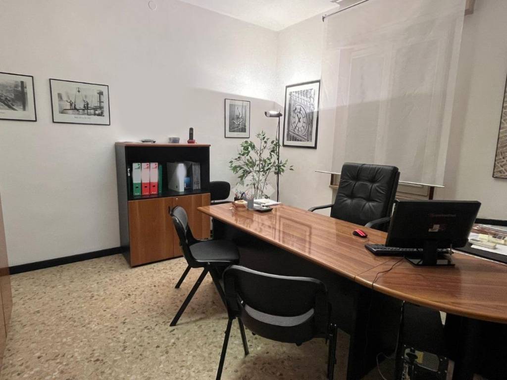 ufficio in affitto a Parma in zona San Martino / Paradigna