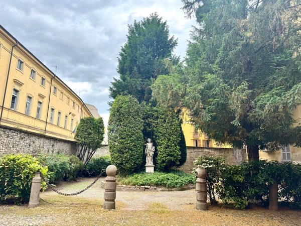 appartamento in affitto a Parma in zona Centro Storico