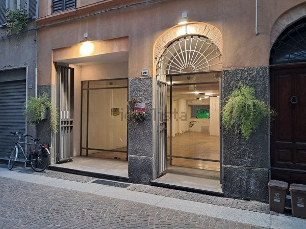 negozio in affitto a Parma in zona Centro Storico