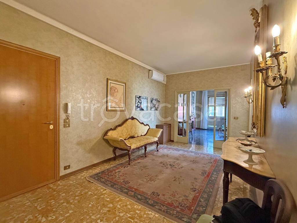 appartamento in affitto a Parma in zona Centro Storico