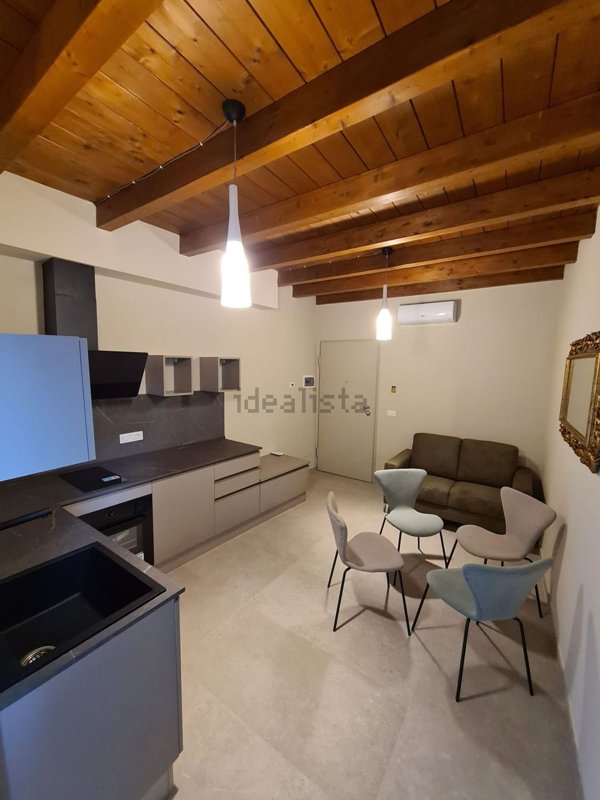 appartamento in affitto a Parma in zona Centro Storico