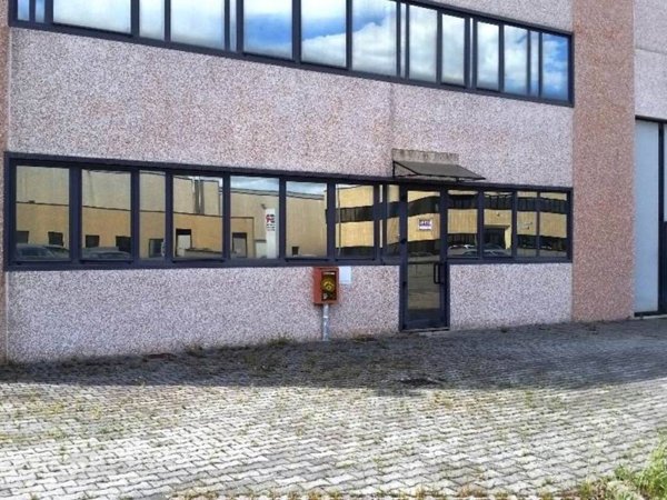 locale commerciale in affitto a Parma in zona San Martino / Paradigna