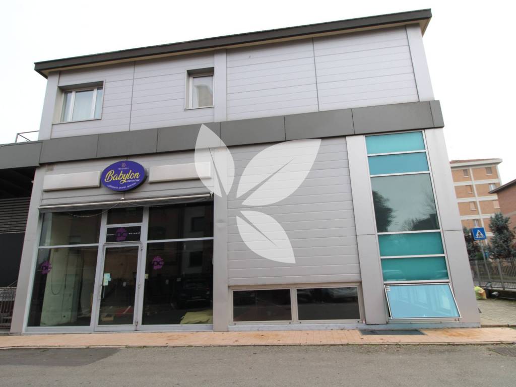 negozio in affitto a Parma in zona Pablo