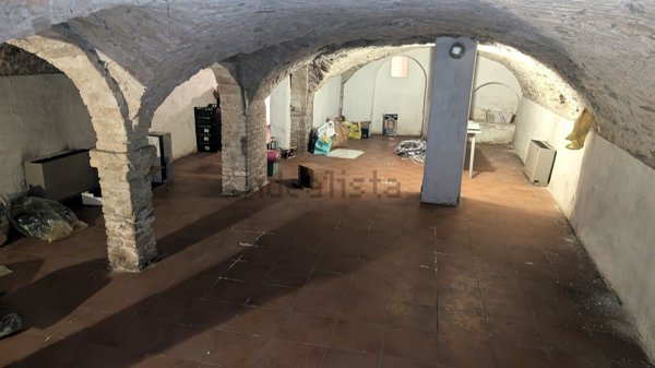 negozio in affitto a Parma