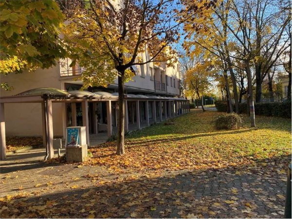 ufficio in affitto a Parma in zona Vicofertile