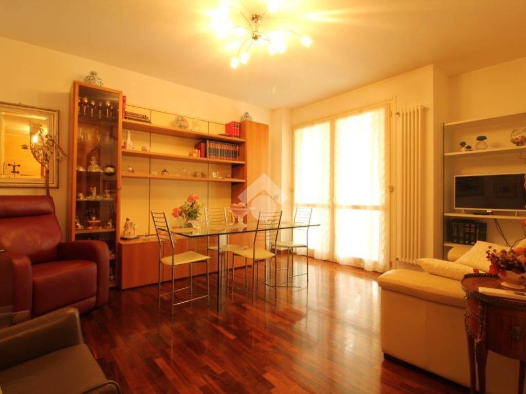 appartamento in affitto a Parma in zona Centro Storico