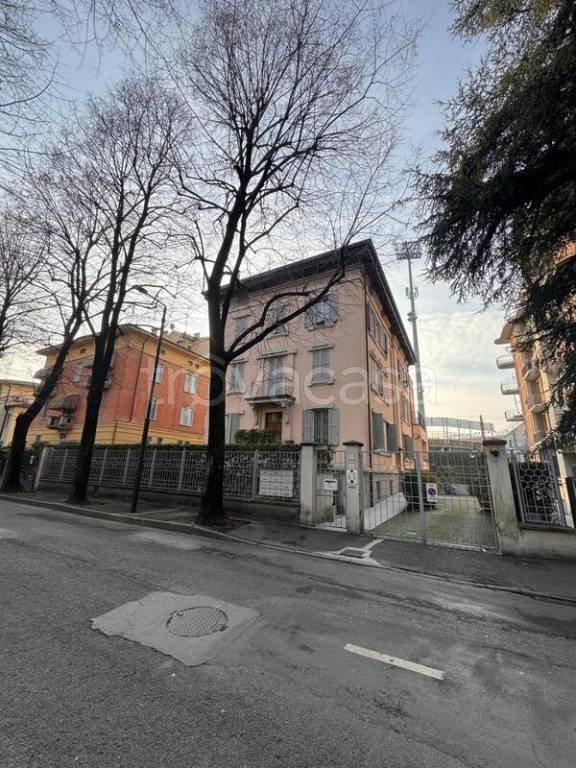 appartamento in affitto a Parma in zona Cittadella