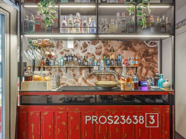 negozio in affitto a Parma in zona Centro Storico